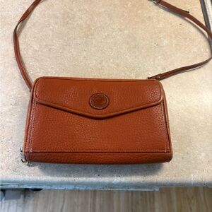 Vintage Dooney And Bourke Cross Body Wallet